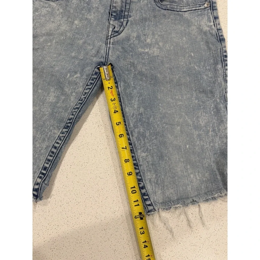 True Religion Men's Ricky Relaxed Straight jean shorts Acid Wash Size 33